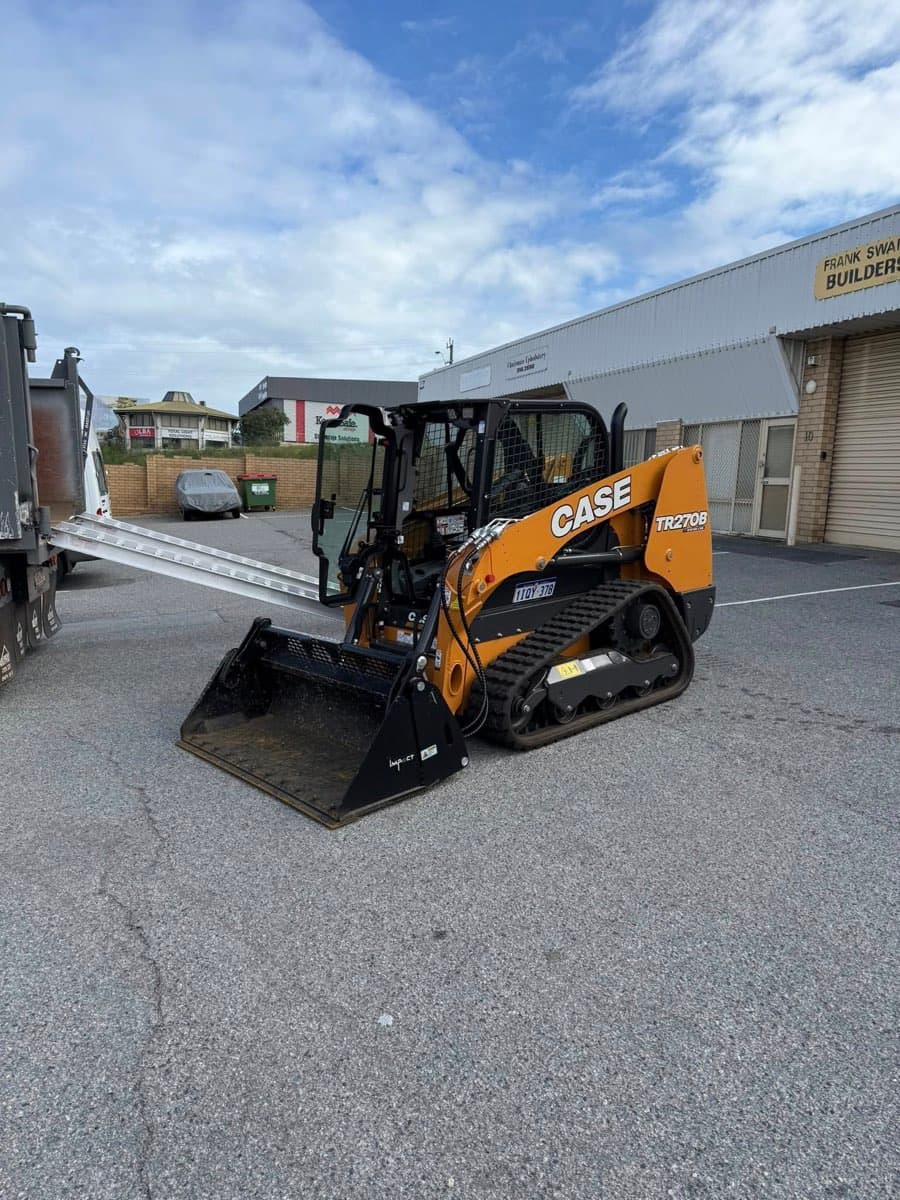 CASE TR270B skidsteer ready to load